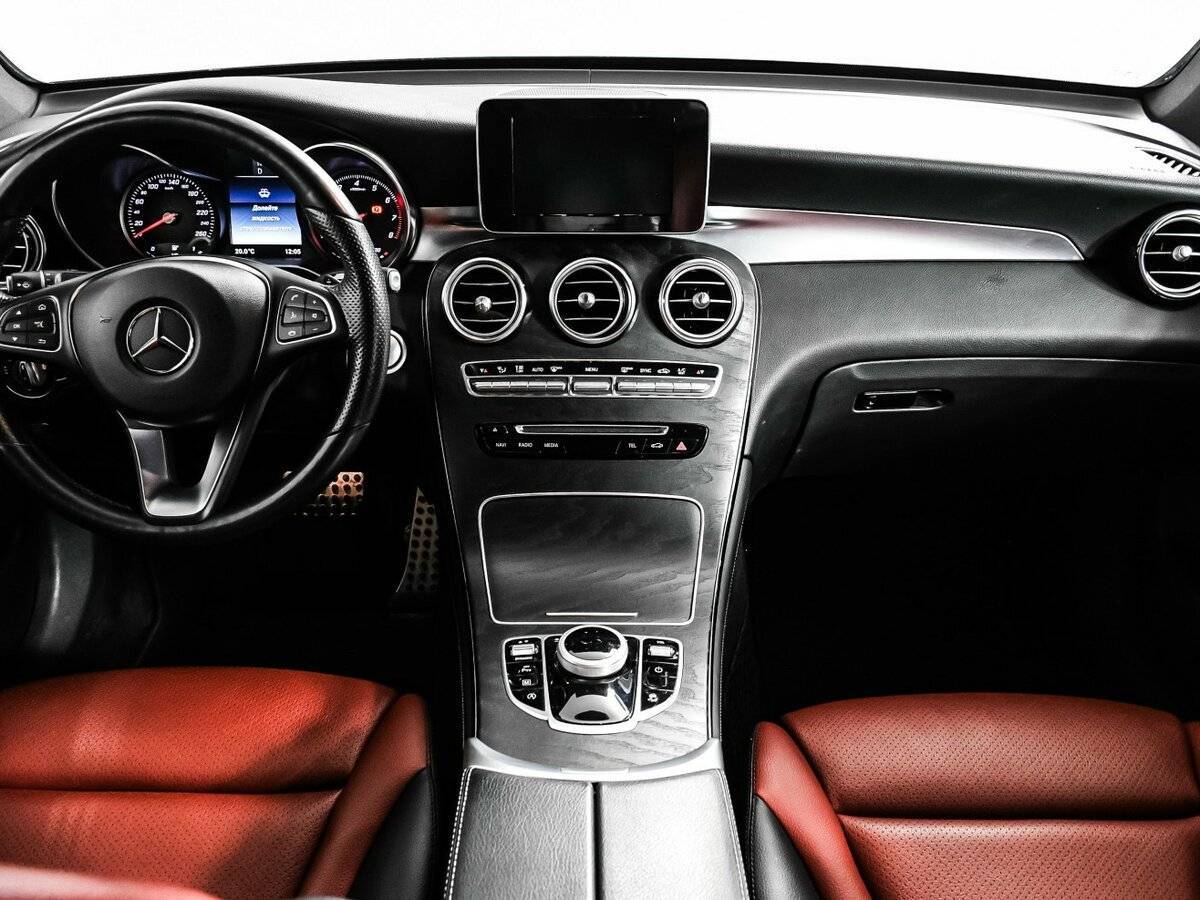 Mercedes-Benz GLC Coupe с пробегом — 2017 год. Фото: #10