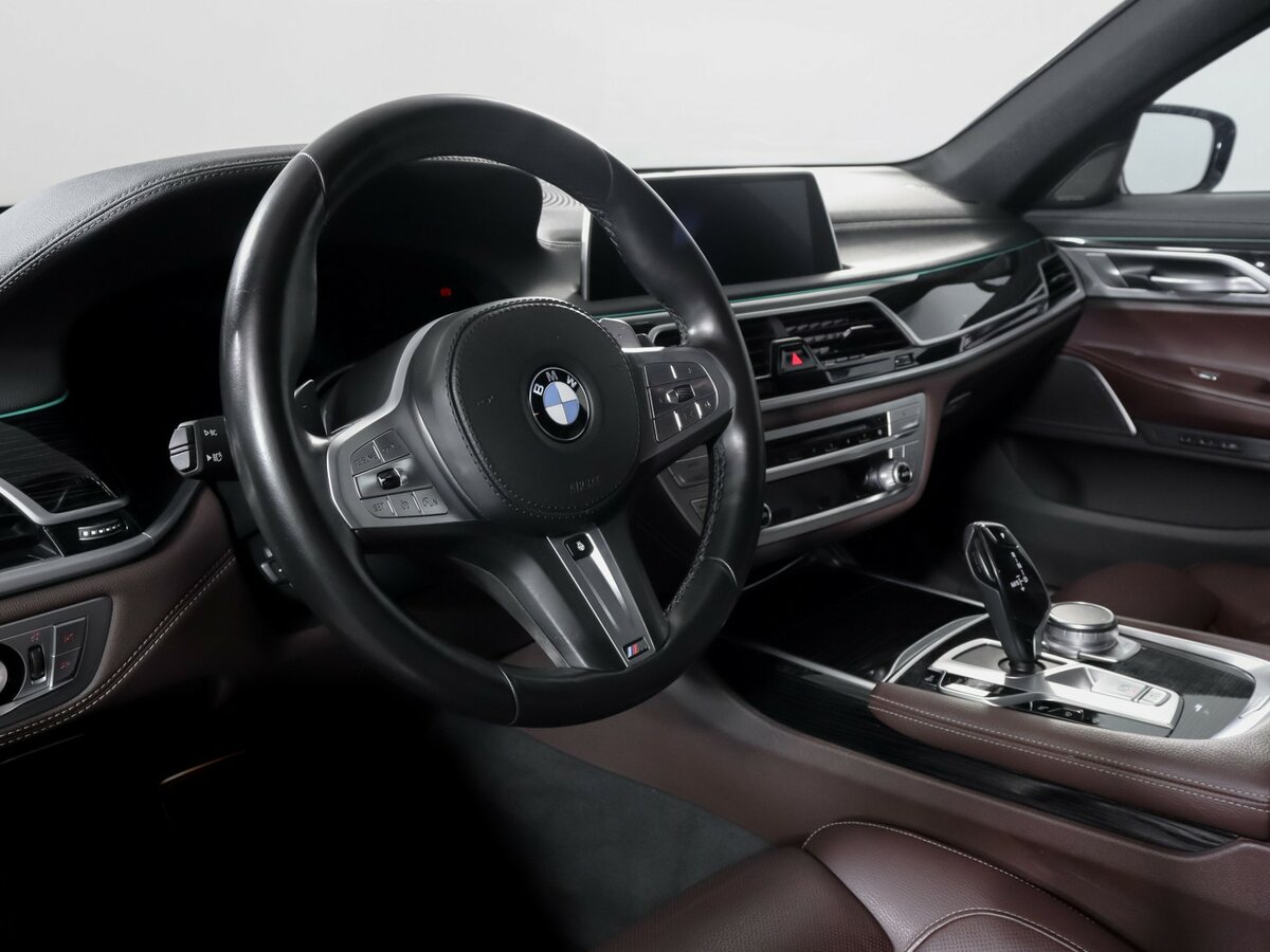 BMW 7 серии с пробегом — 2021 год. Фото: #12