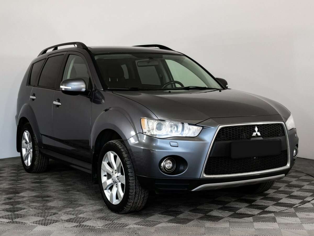 Mitsubishi Outlander с пробегом — 2010 год. Фото: #2