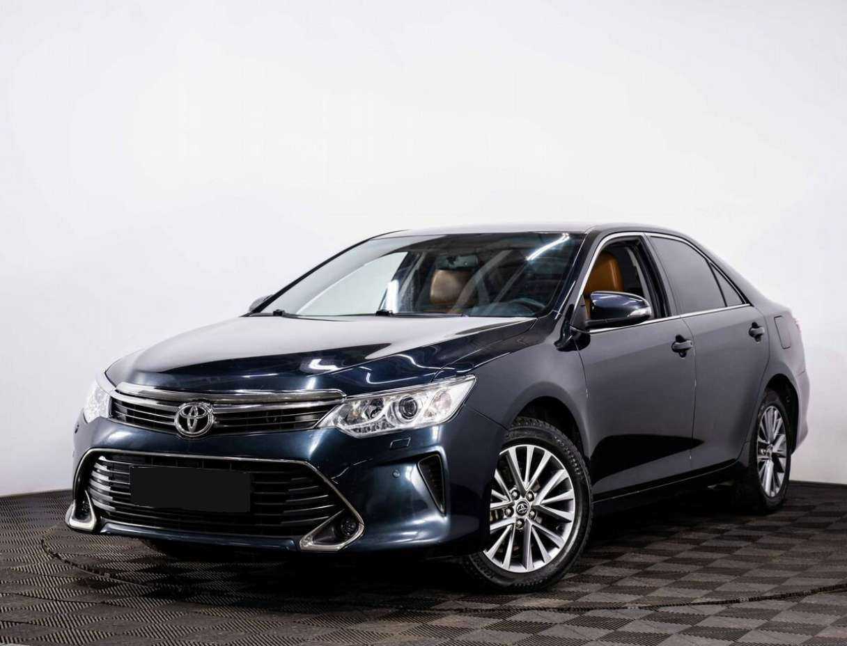 Toyota Camry с пробегом — 2015 год. Посмотреть фото