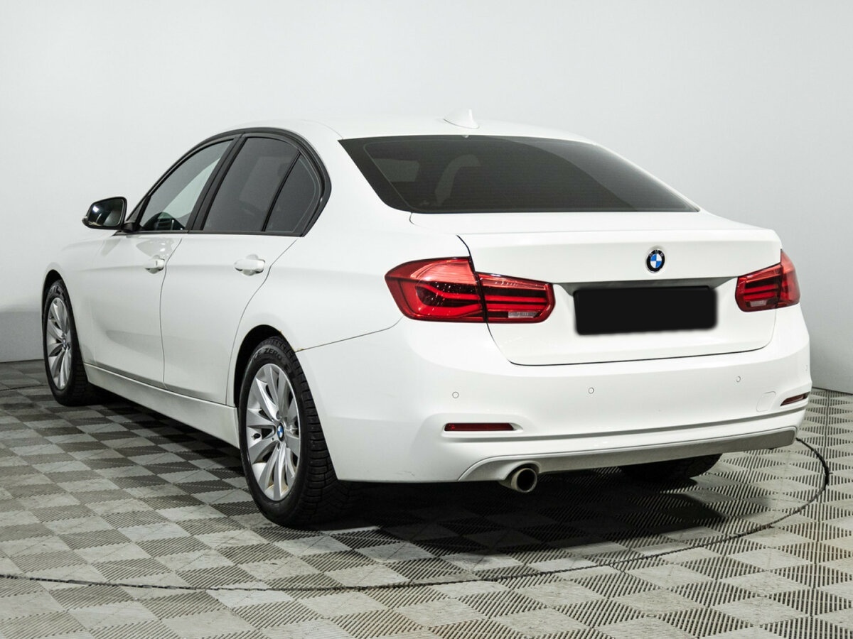 BMW 3 серии с пробегом — 2015 год. Фото: #6