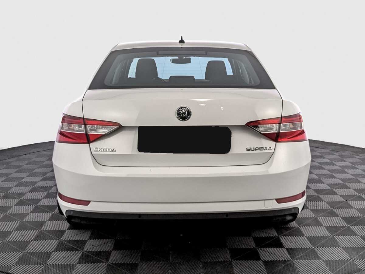 Skoda Superb с пробегом — 2017 год. Фото: #5