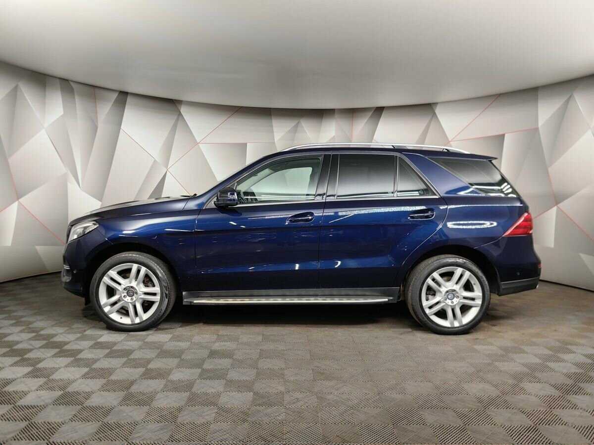 Mercedes-Benz GLE с пробегом — 2015 год. Фото: #4