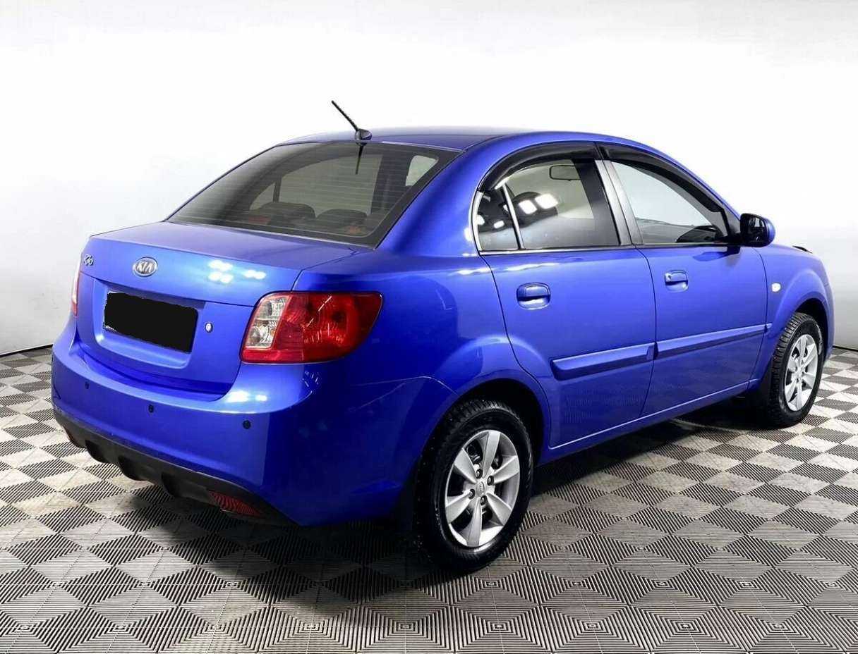 Kia Rio с пробегом — 2010 год. Фото: #3