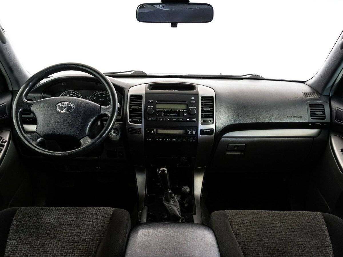Toyota Land Cruiser Prado с пробегом — 2005 год. Фото: #9