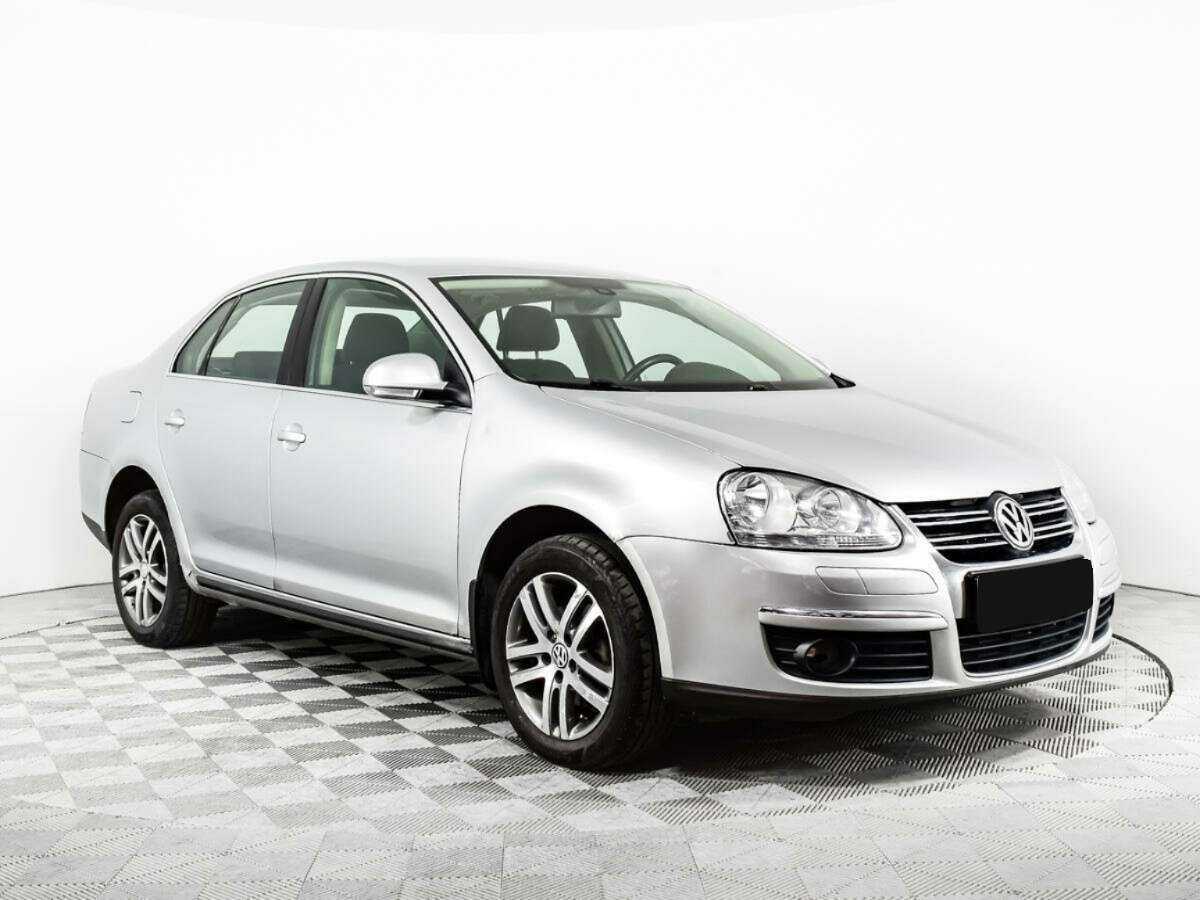 Volkswagen Jetta с пробегом — 2010 год. Фото: #2