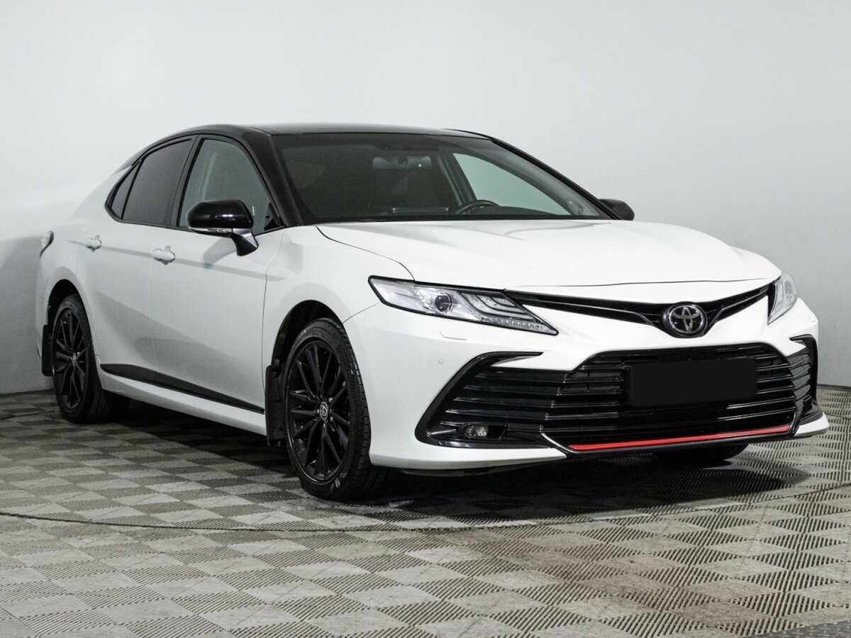 Toyota Camry с пробегом — 2021 год. Фото: #2