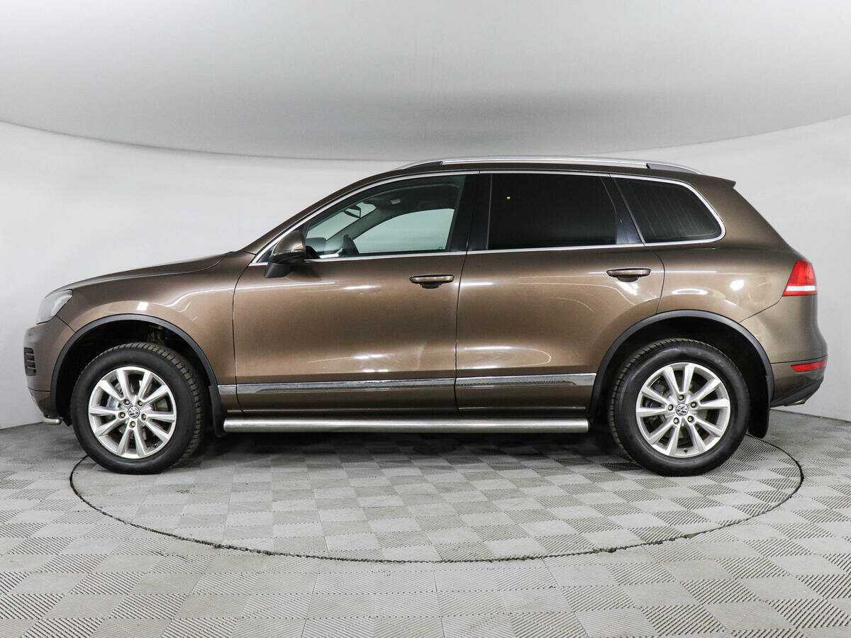 Volkswagen Touareg с пробегом — 2010 год. Фото: #7