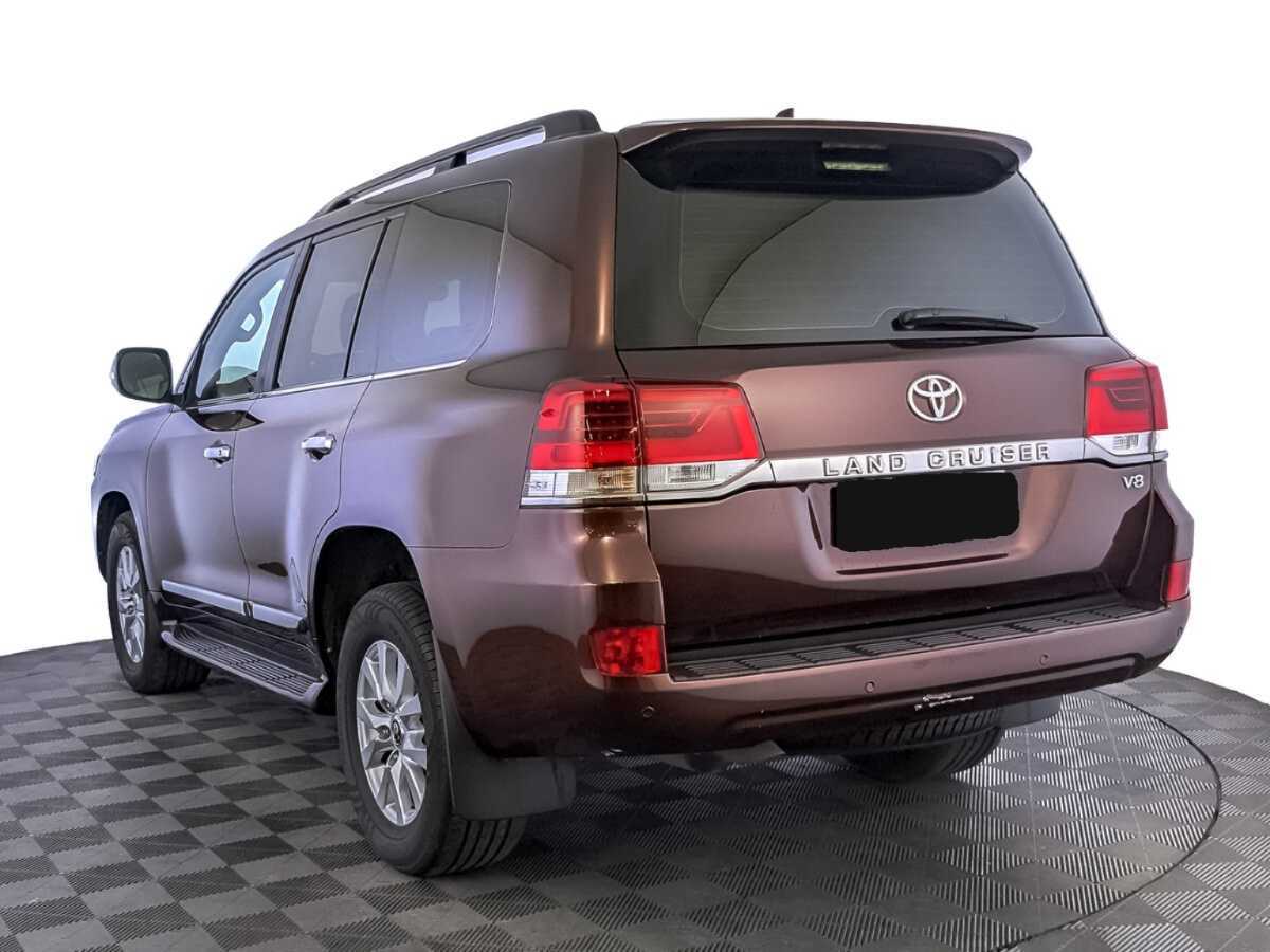 Toyota Land Cruiser с пробегом — 2017 год. Фото: #6