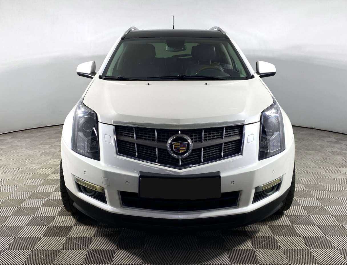 Cadillac SRX с пробегом — 2011 год. Фото: #1