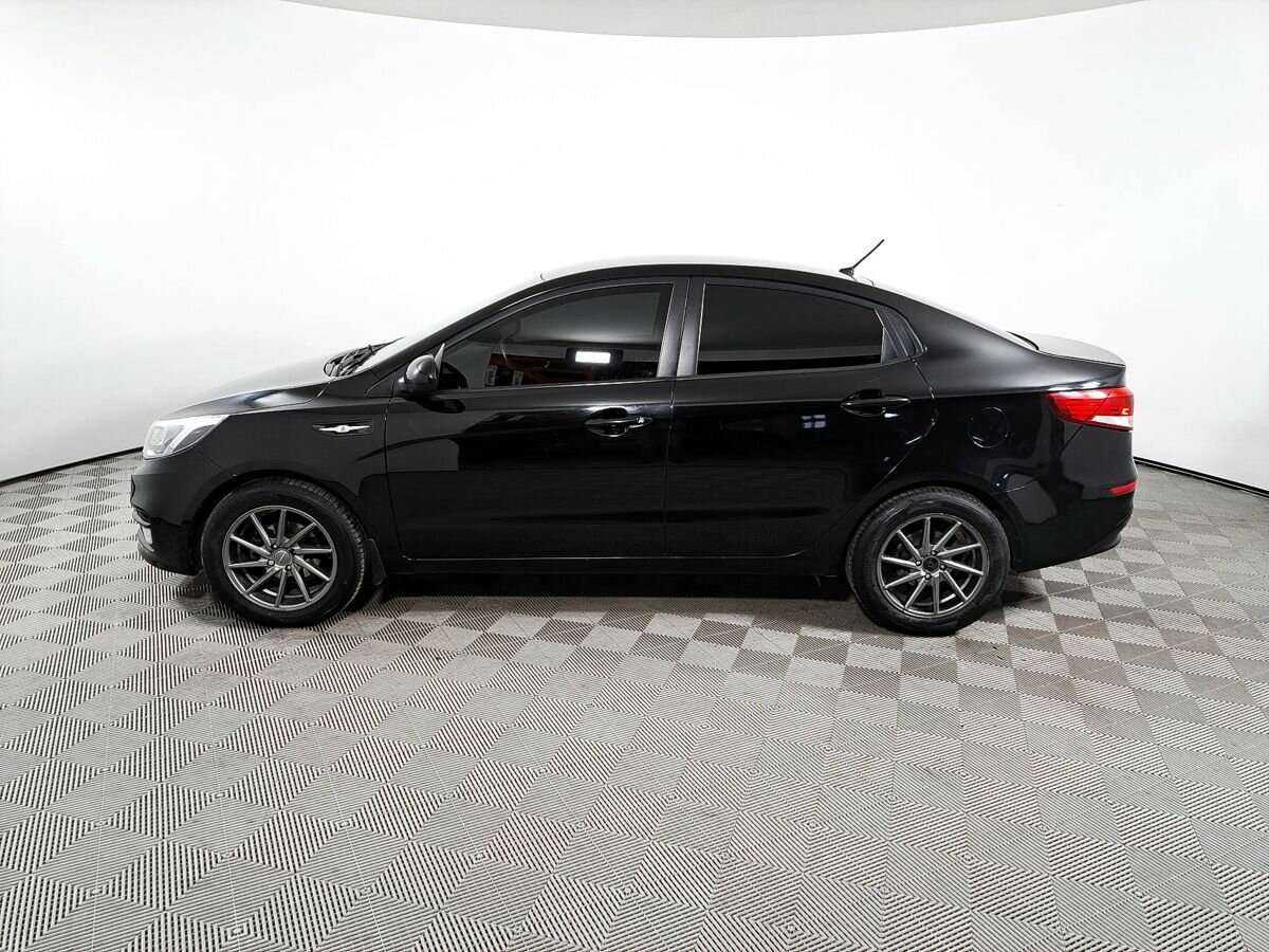 Kia Rio с пробегом — 2016 год. Фото: #7