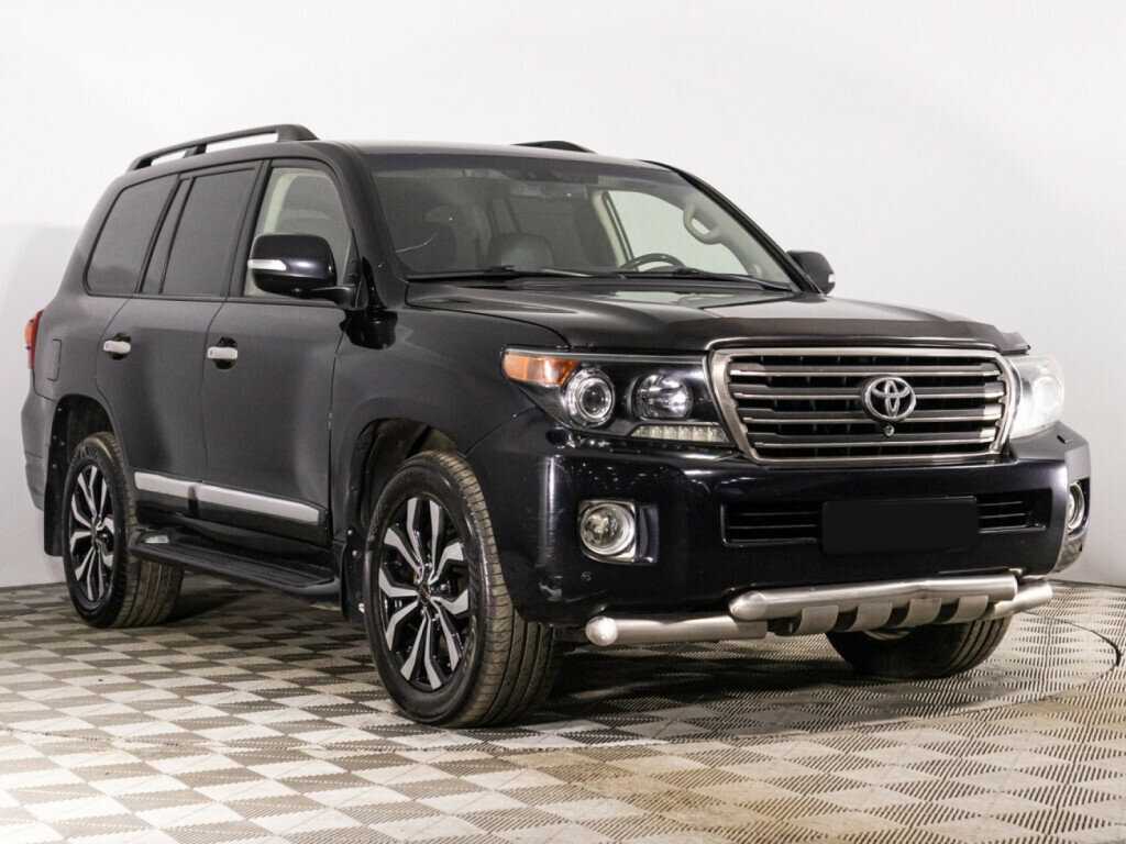 Toyota Land Cruiser с пробегом — 2014 год. Фото: #2