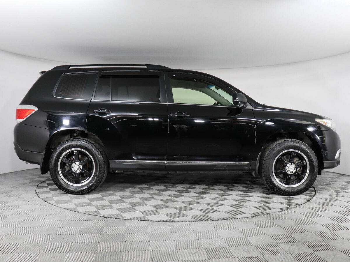 Toyota Highlander с пробегом — 2012 год. Фото: #3