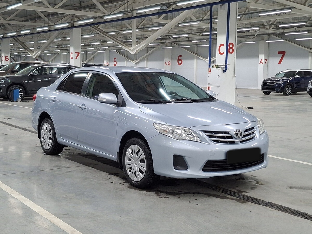Toyota Corolla с пробегом — 2011 год. Фото: #2
