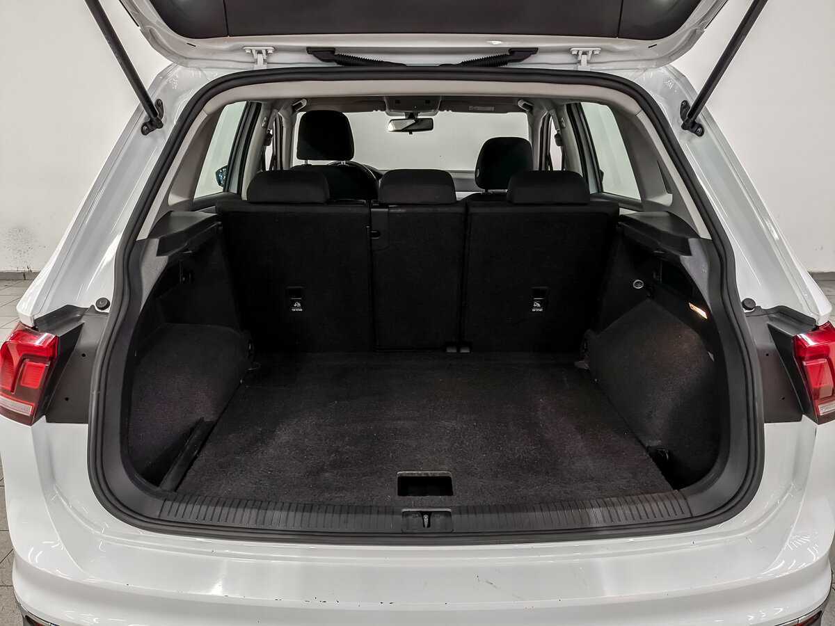 Volkswagen Tiguan с пробегом — 2021 год. Фото: #9