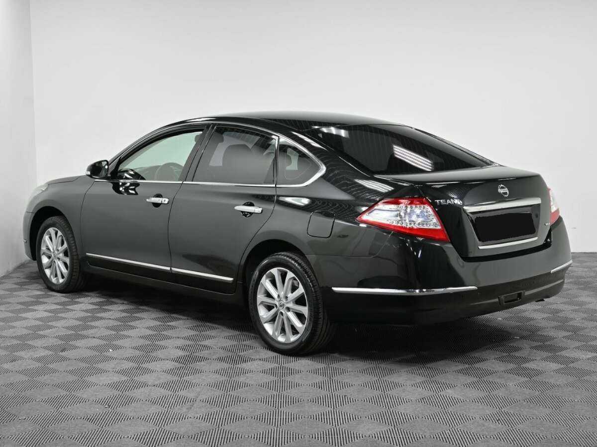 Nissan Teana с пробегом — 2011 год. Фото: #3