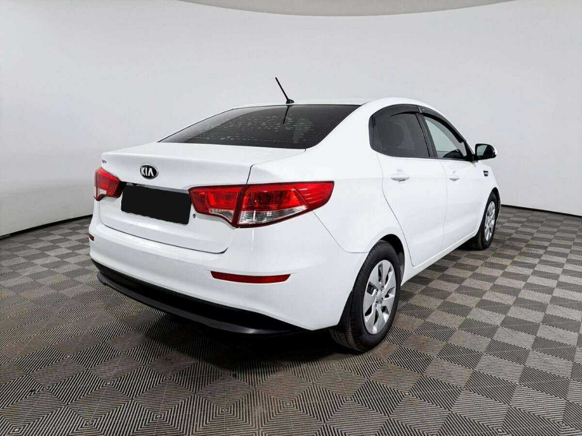 Kia Rio с пробегом — 2016 год. Фото: #4