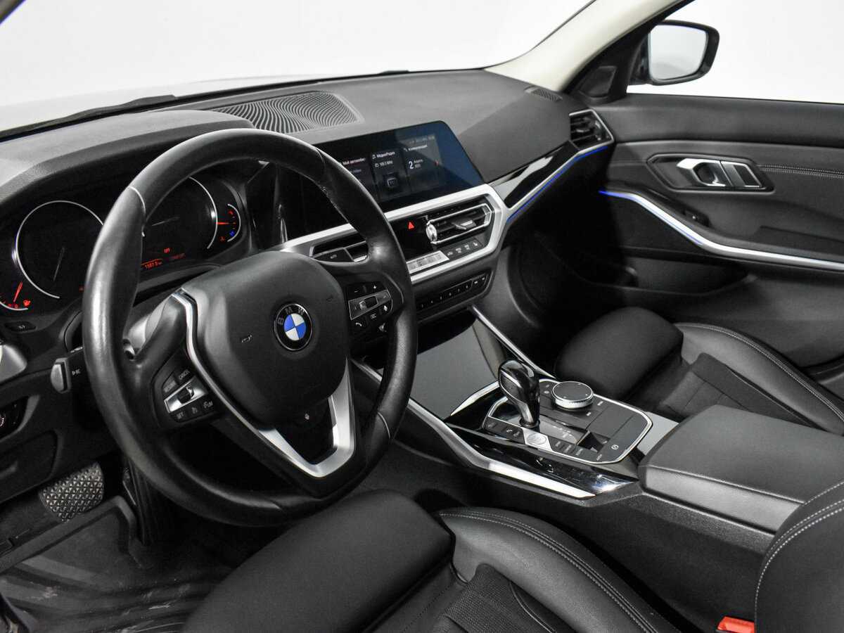 BMW 3 серии с пробегом — 2020 год. Фото: #6
