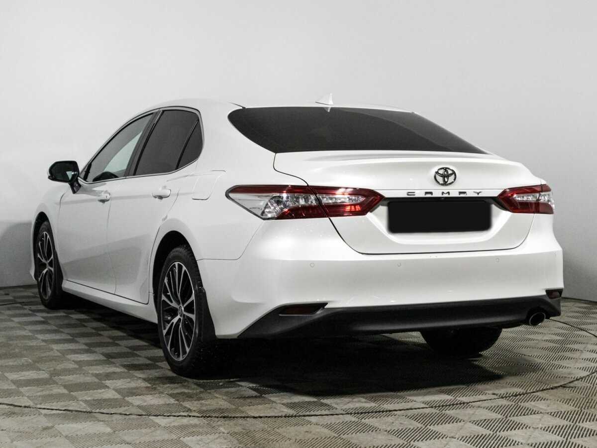 Toyota Camry с пробегом — 2021 год. Фото: #5
