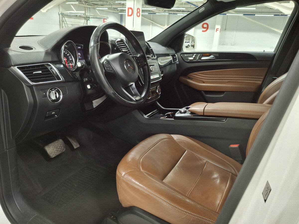Mercedes-Benz GLE Coupe с пробегом — 2018 год. Фото: #15