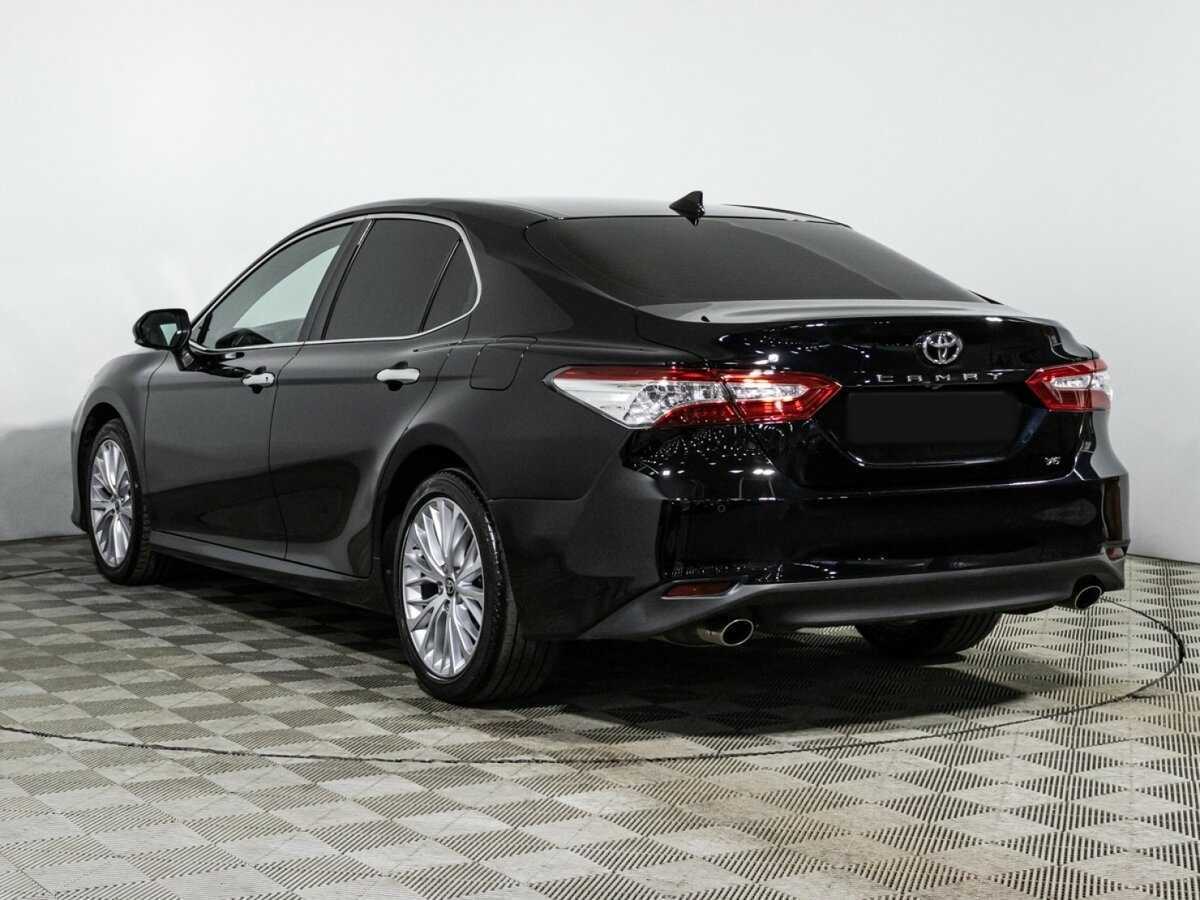 Toyota Camry с пробегом — 2020 год. Фото: #6