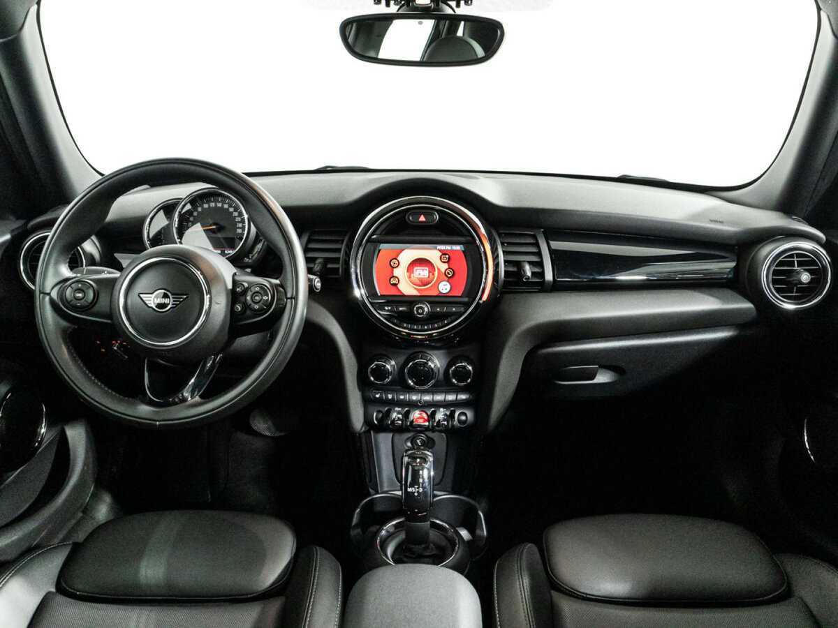 Mini Hatch с пробегом — 2020 год. Фото: #12