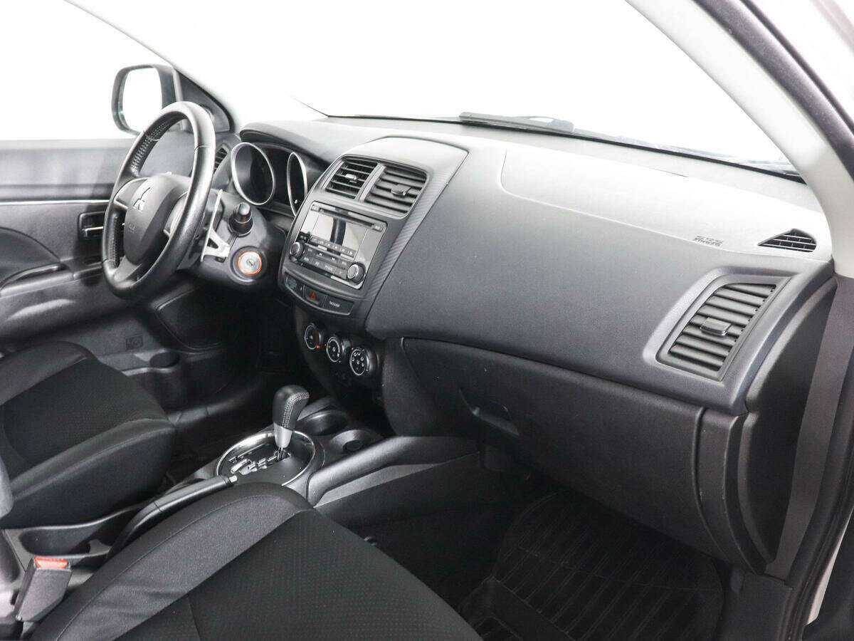 Mitsubishi ASX с пробегом — 2014 год. Фото: #9
