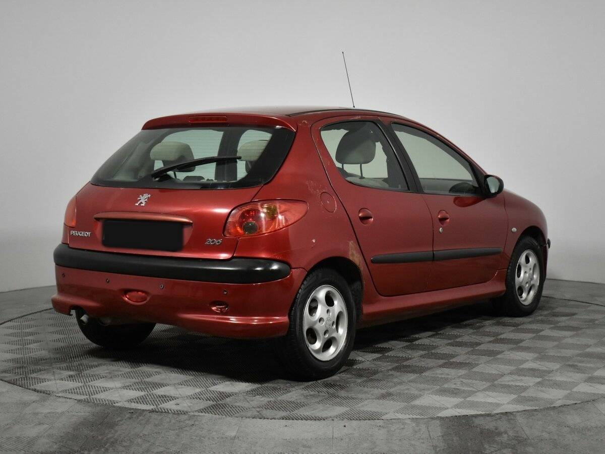 Peugeot 206 с пробегом — 2003 год. Фото: #4