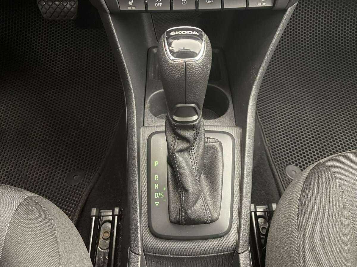 Skoda Rapid с пробегом — 2019 год. Фото: #12