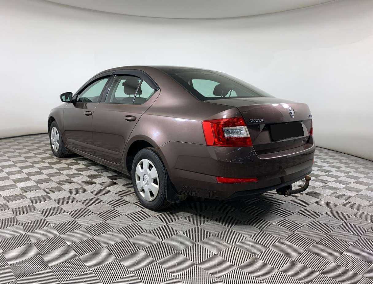Skoda Octavia с пробегом — 2014 год. Фото: #6