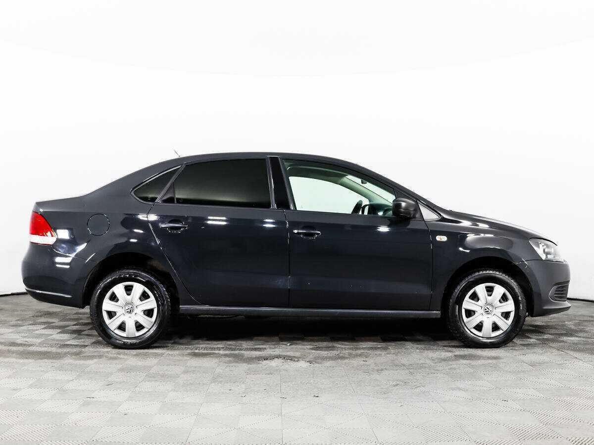 Volkswagen Polo с пробегом — 2011 год. Фото: #3