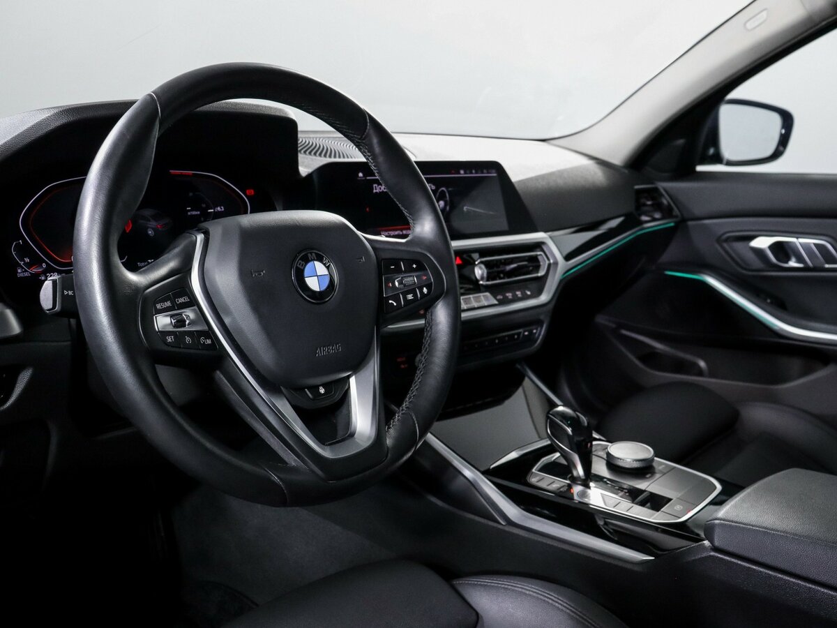 BMW 3 серии с пробегом — 2021 год. Фото: #10