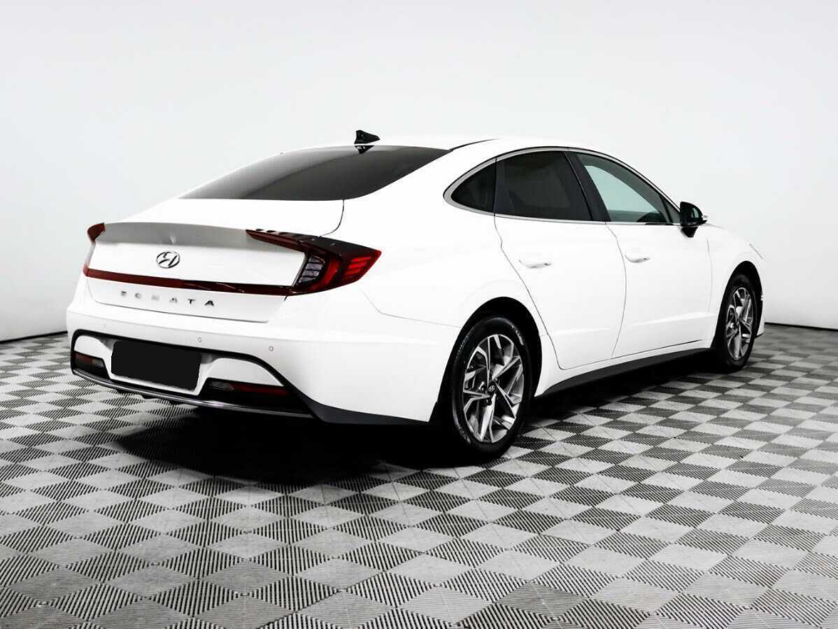Hyundai Sonata с пробегом — 2021 год. Фото: #3