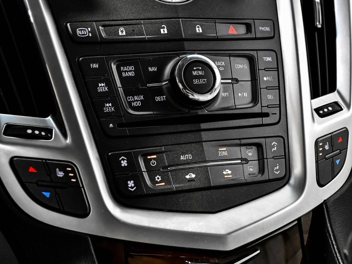Cadillac SRX с пробегом — 2011 год. Фото: #16