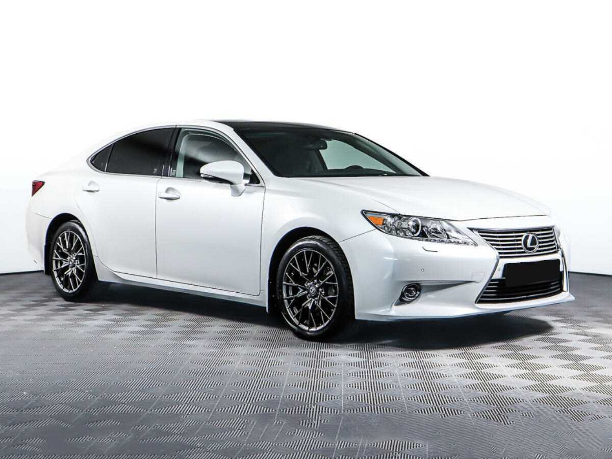 Lexus ES с пробегом — 2014 год. Фото: #2