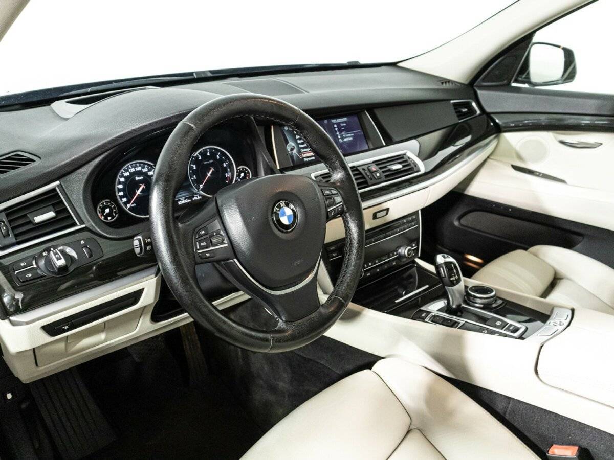 BMW 5 серии с пробегом — 2014 год. Фото: #10