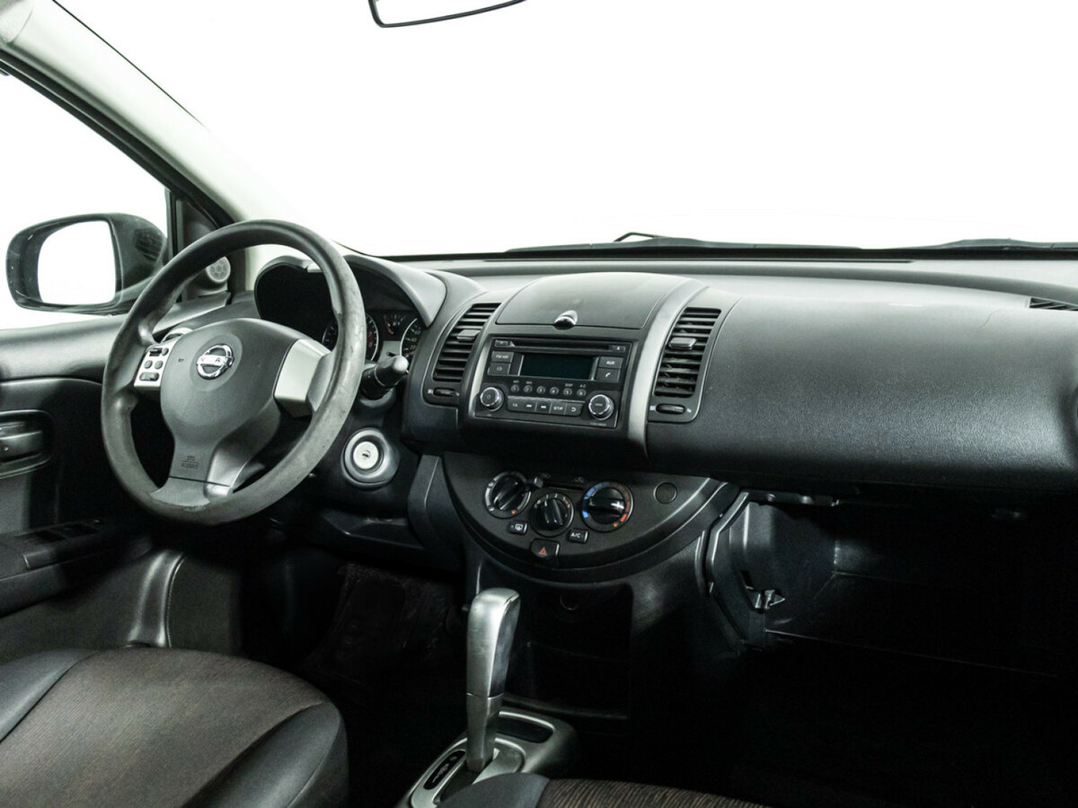 Nissan Note с пробегом — 2011 год. Фото: #8