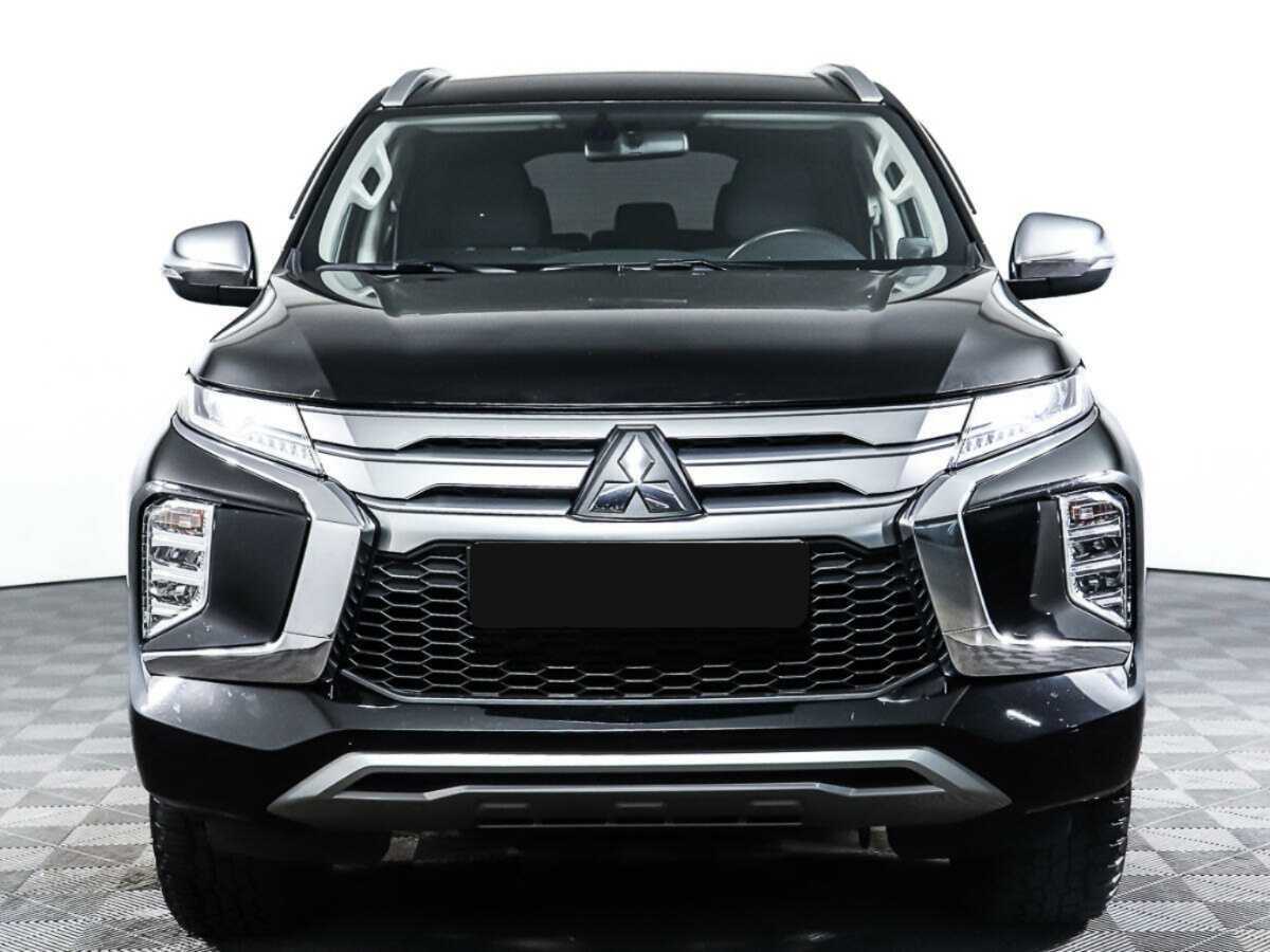 Mitsubishi Pajero Sport с пробегом — 2021 год. Фото: #1