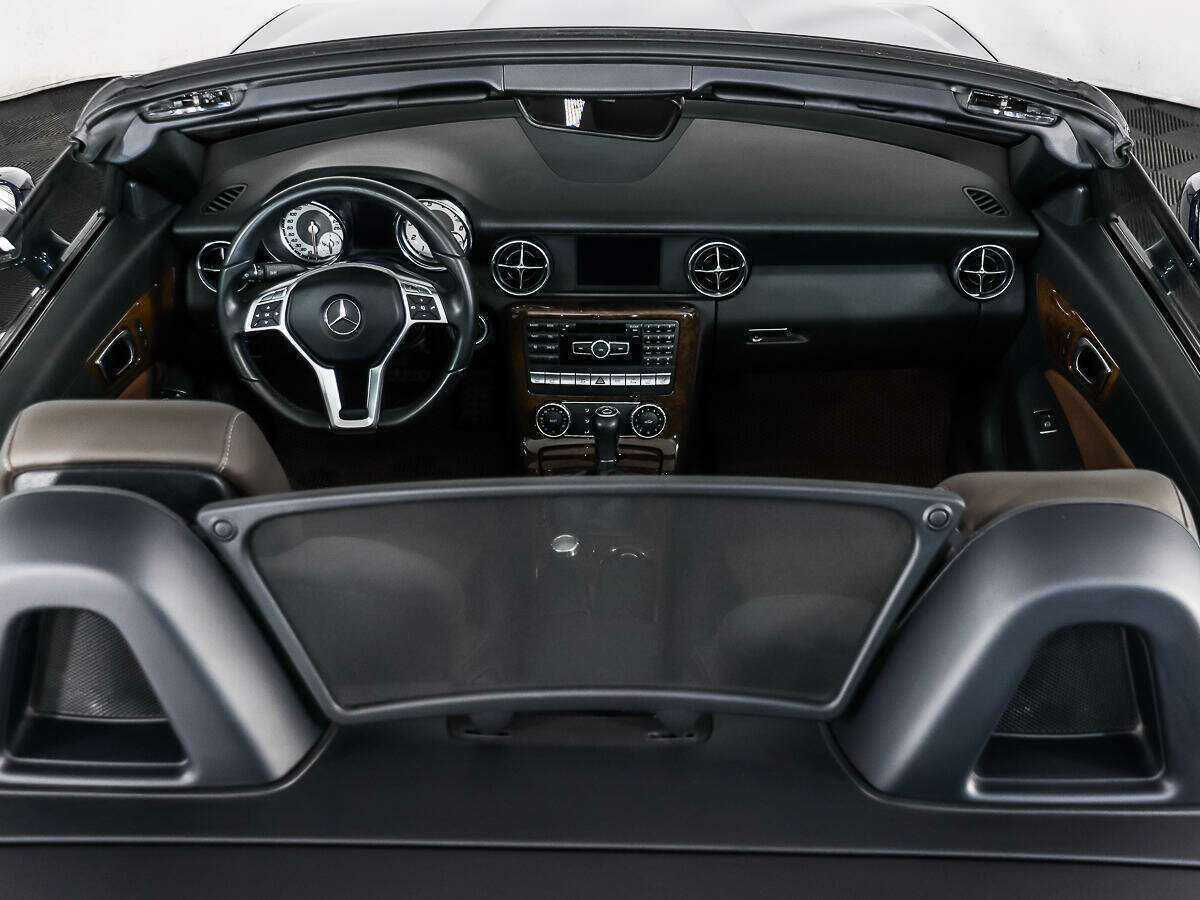 Mercedes-Benz SLK-Класс с пробегом — 2014 год. Фото: #15