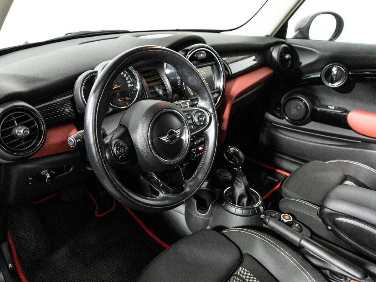 Mini Hatch с пробегом — 2016 год. Фото: #10