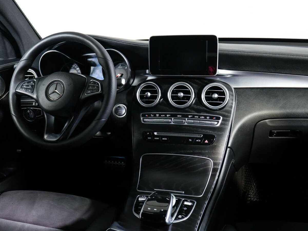 Mercedes-Benz GLC Coupe с пробегом — 2017 год. Фото: #9