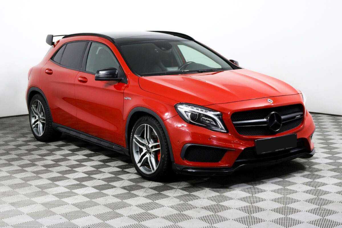 Mercedes-Benz GLA AMG с пробегом — 2015 год. Фото: #2
