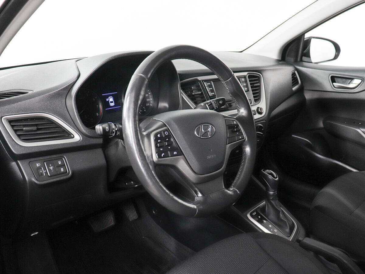 Hyundai Solaris с пробегом — 2018 год. Фото: #8