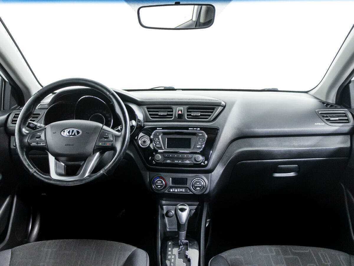 Kia Rio с пробегом — 2014 год. Фото: #12