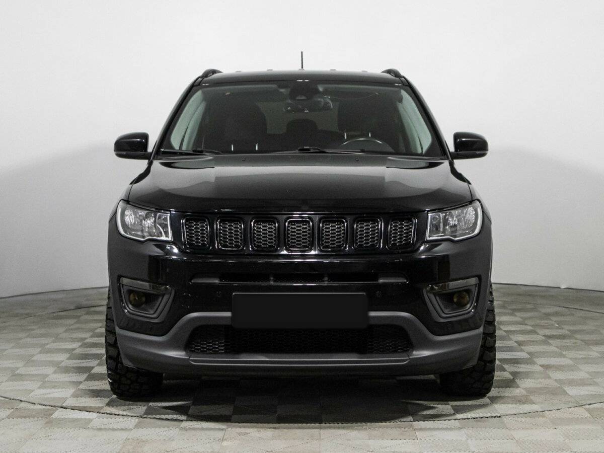 Jeep Compass с пробегом — 2018 год. Фото: #1
