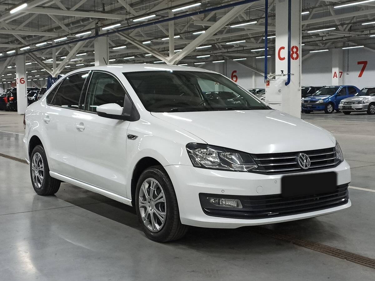 Volkswagen Polo с пробегом — 2018 год. Фото: #2