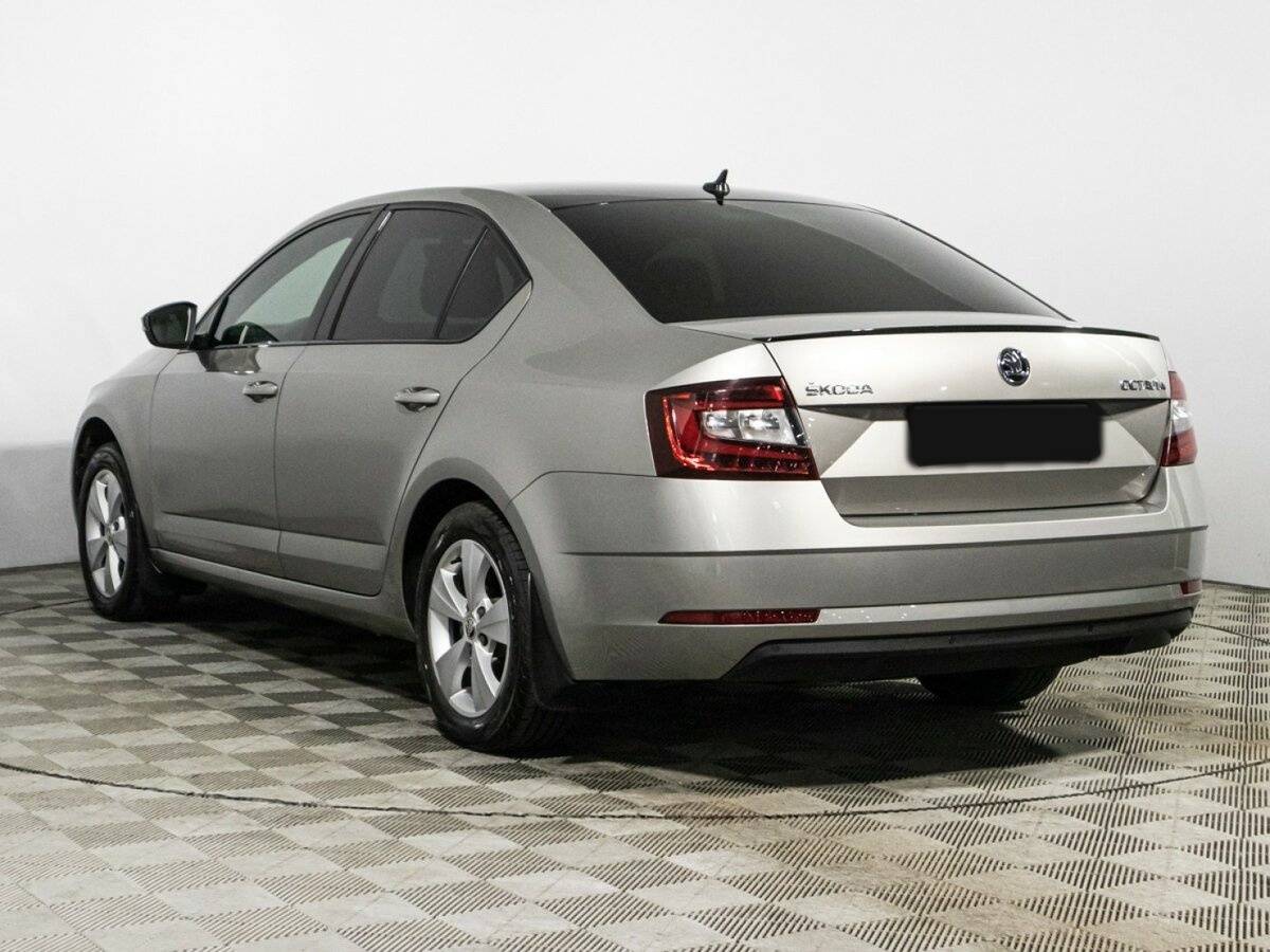 Skoda Octavia с пробегом — 2018 год. Фото: #6