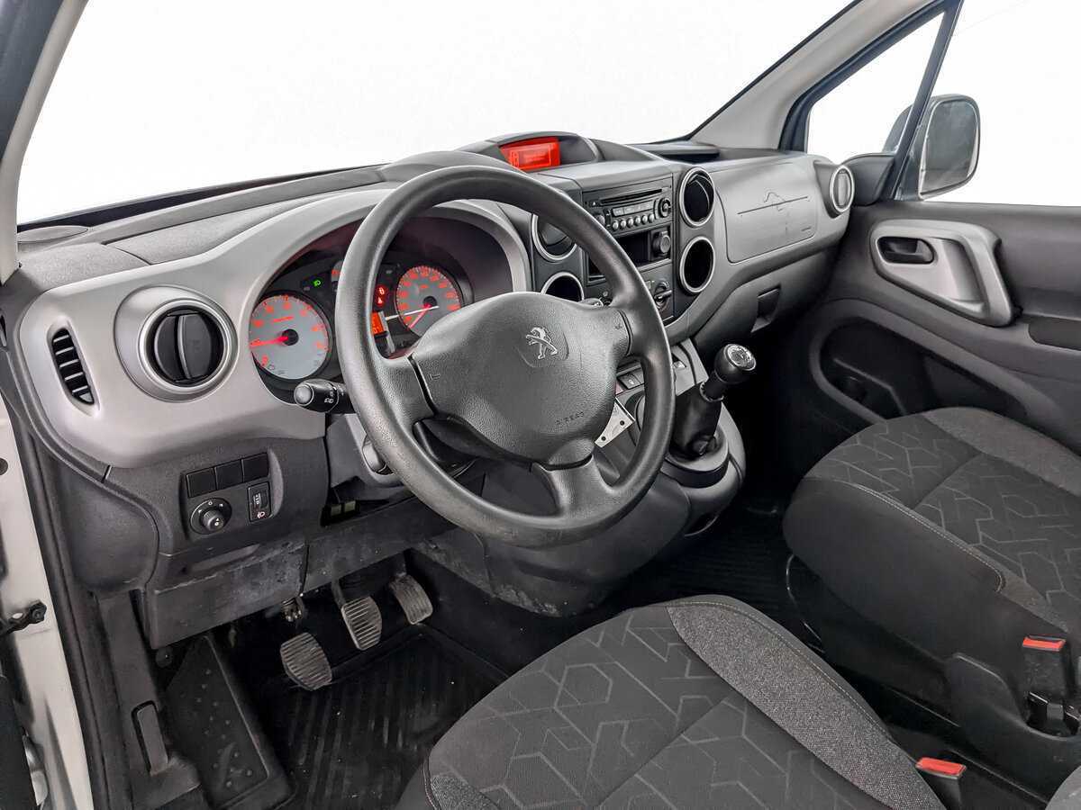 Peugeot Partner с пробегом — 2018 год. Фото: #13