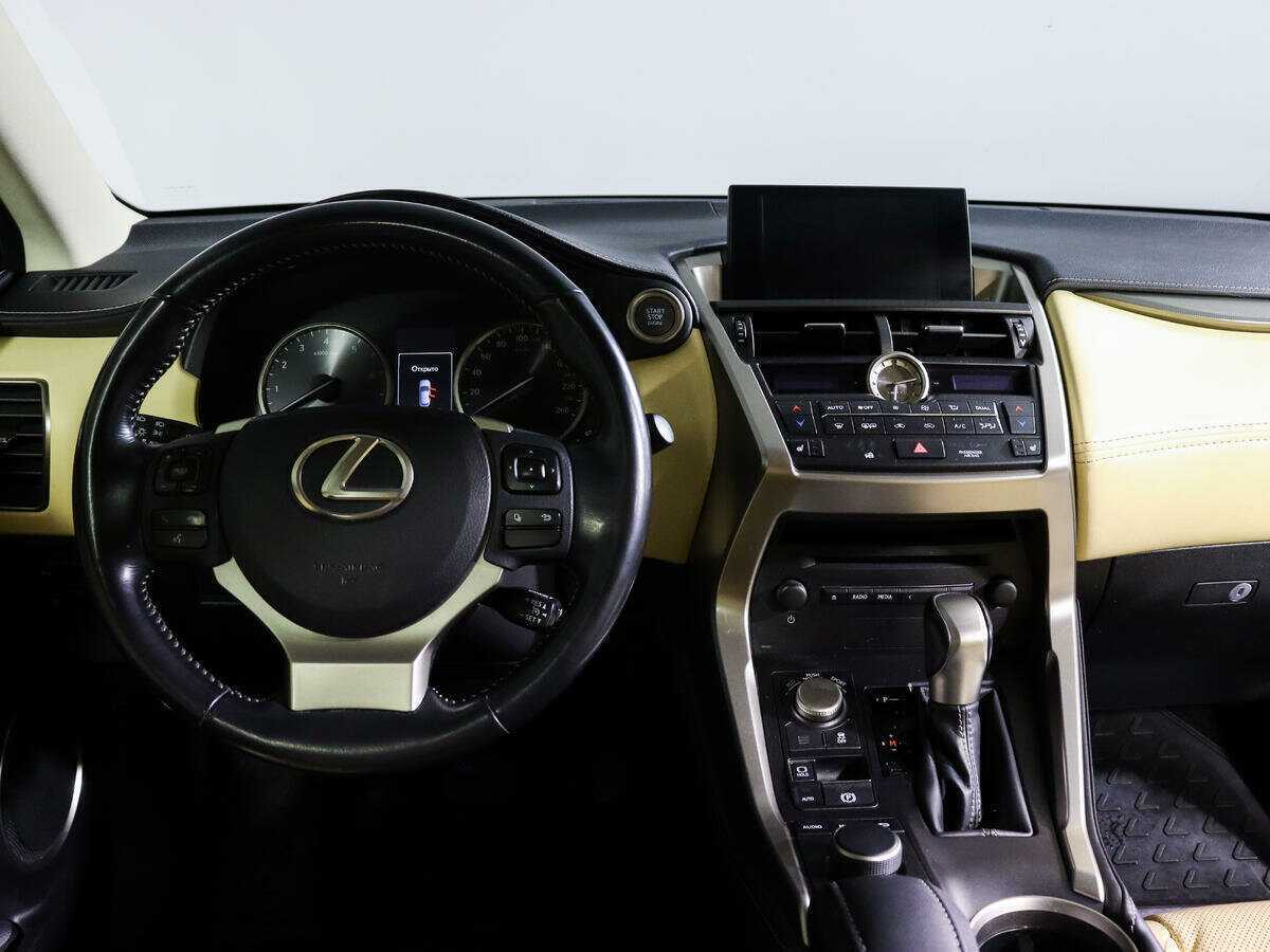 Lexus NX с пробегом — 2016 год. Фото: #9