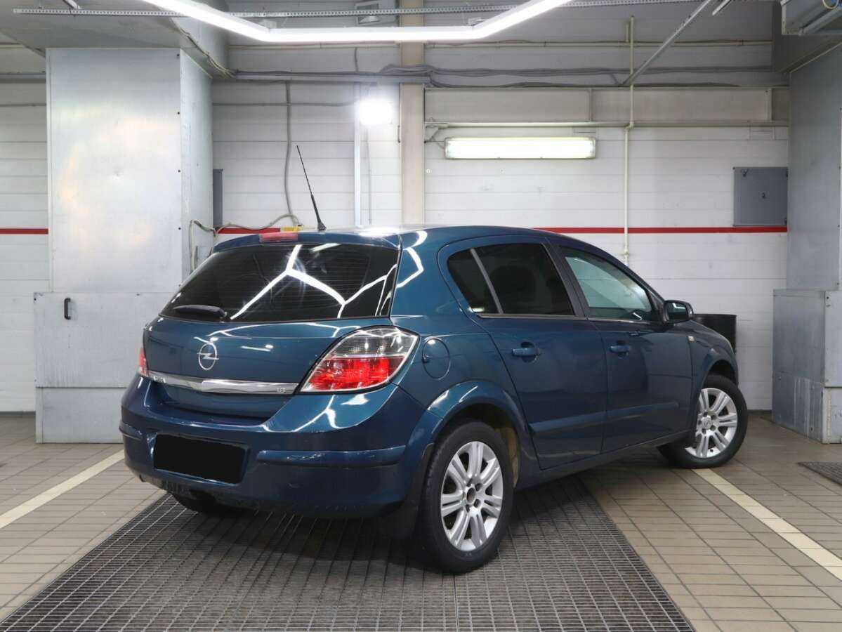 Opel Astra с пробегом — 2007 год. Фото: #1